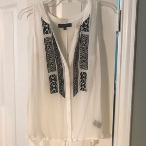 Sanctuary white tank top with black embroidery